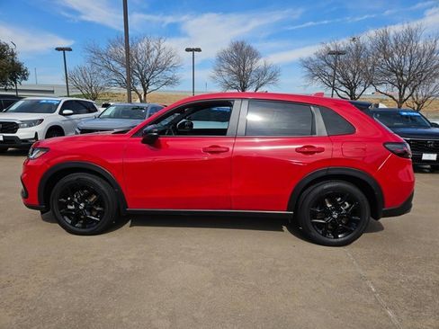 Used 2025 Honda HR-V Sport image 8