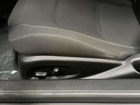 Used 2022 Chevrolet Camaro LT RWD image 14