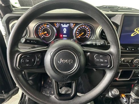 Certified 2019 Jeep Wrangler Unlimited Sport image 23
