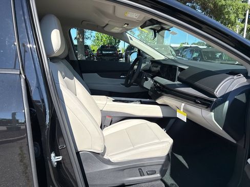 New 2026 Nissan Murano SV AWD/4WD image 18