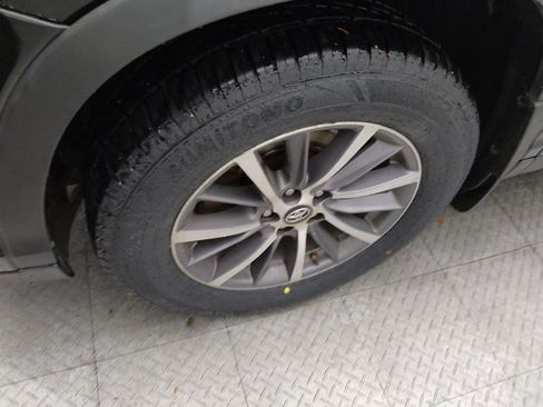 Used 2019 Toyota Highlander XLE image 31