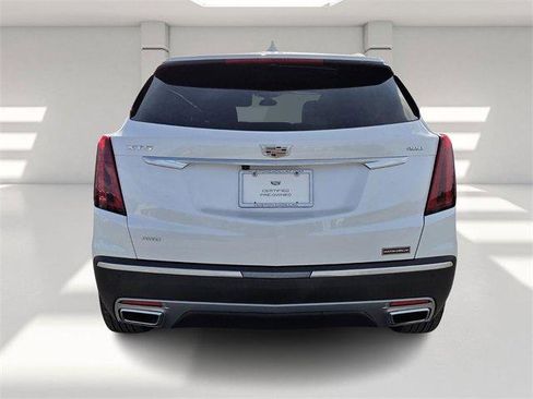Certified 2025 Cadillac XT5 Premium Luxury image 4
