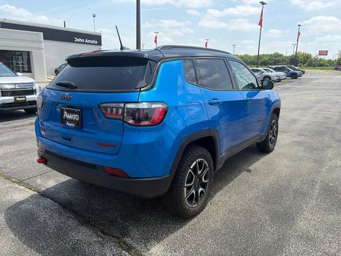 Used 2025 Jeep Compass Trailhawk AWD/4WD image 6
