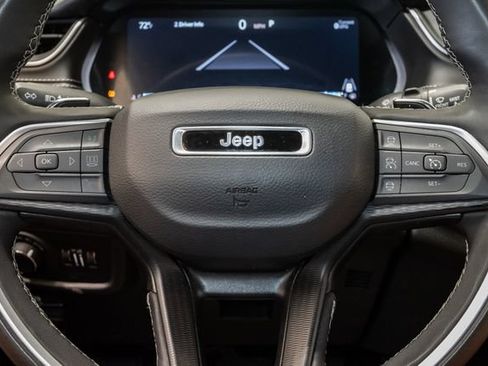 Used 2024 Jeep Grand Cherokee Altitude AWD/4WD image 12