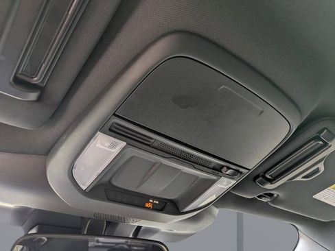 Used 2025 Subaru Forester image 21