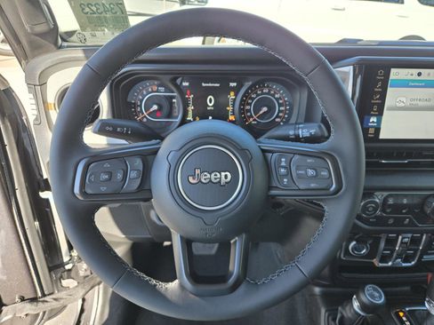 New 2026 Jeep Gladiator Sport image 18