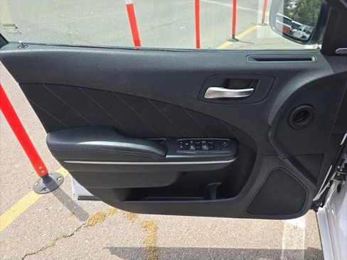 Used 2023 Dodge Charger SXT RWD image 9