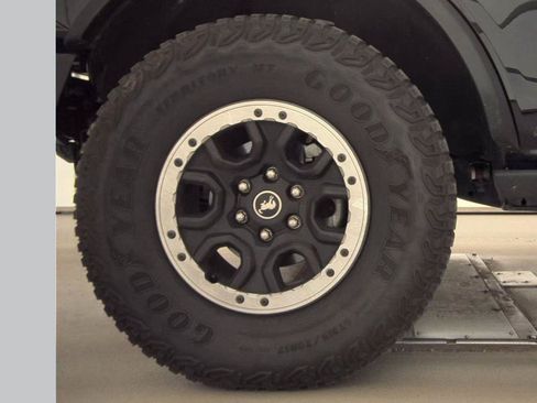 Used 2023 Ford Bronco Badlands w/ Sasquatch Package AWD/4WD image 70