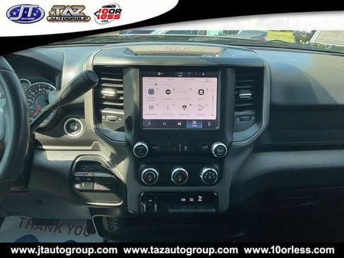 Used 2022 RAM 2500 Tradesman w/ Chrome Appearance Group AWD/4WD image 16