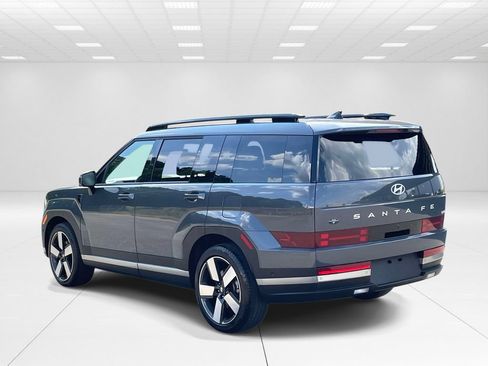 Certified 2025 Hyundai Santa Fe Limited FWD image 4