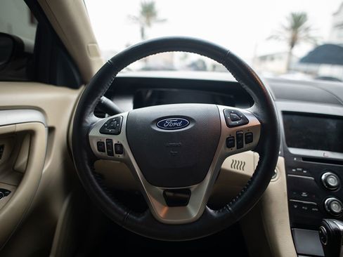 Used 2018 Ford Taurus SEL w/ Equipment Group 201A image 25