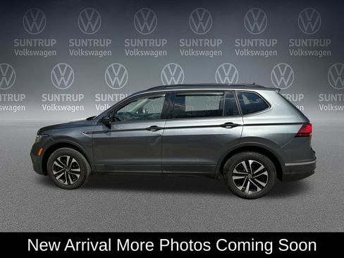 Used 2022 Volkswagen Tiguan S FWD image 2