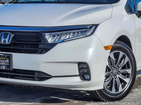 Used 2024 Honda Odyssey EX-L image 3