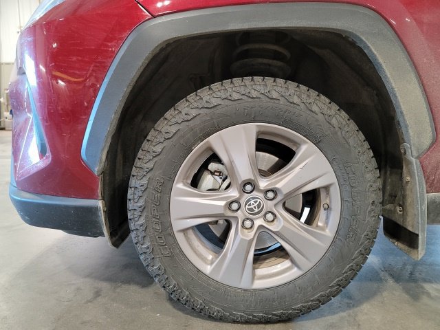 Used 2023 Toyota RAV4 XLE w/ Convenience Package AWD/4WD image 12