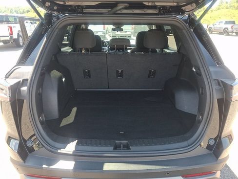 Used 2025 Chevrolet Equinox LT AWD/4WD image 29