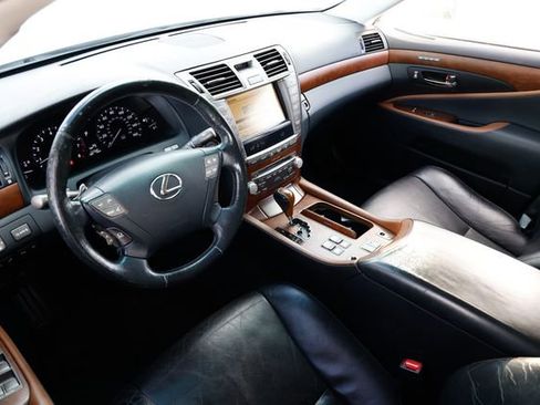 Used 2011 Lexus LS 460 4dr Sedan RWD image 6