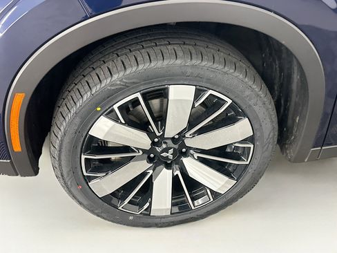 Used 2025 Mitsubishi Outlander SE AWD/4WD image 11