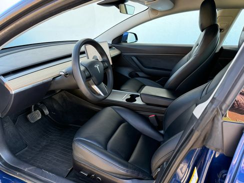 Used 2021 Tesla Model 3 Standard Range Plus image 24