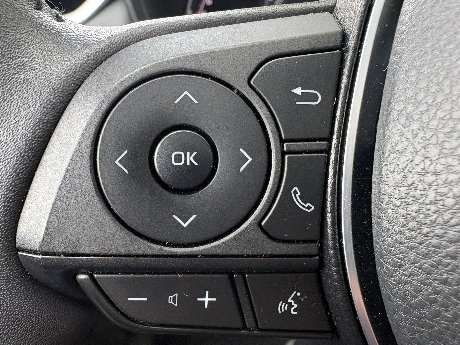 Used 2024 Toyota RAV4 XLE Premium w/ Weather Package AWD/4WD image 18