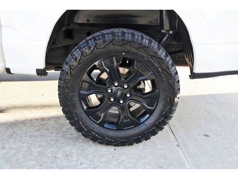 Used 2022 Ford F150 Lariat w/ Equipment Group 502A High image 18