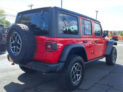 Certified 2024 Jeep Wrangler Unlimited Rubicon image 3