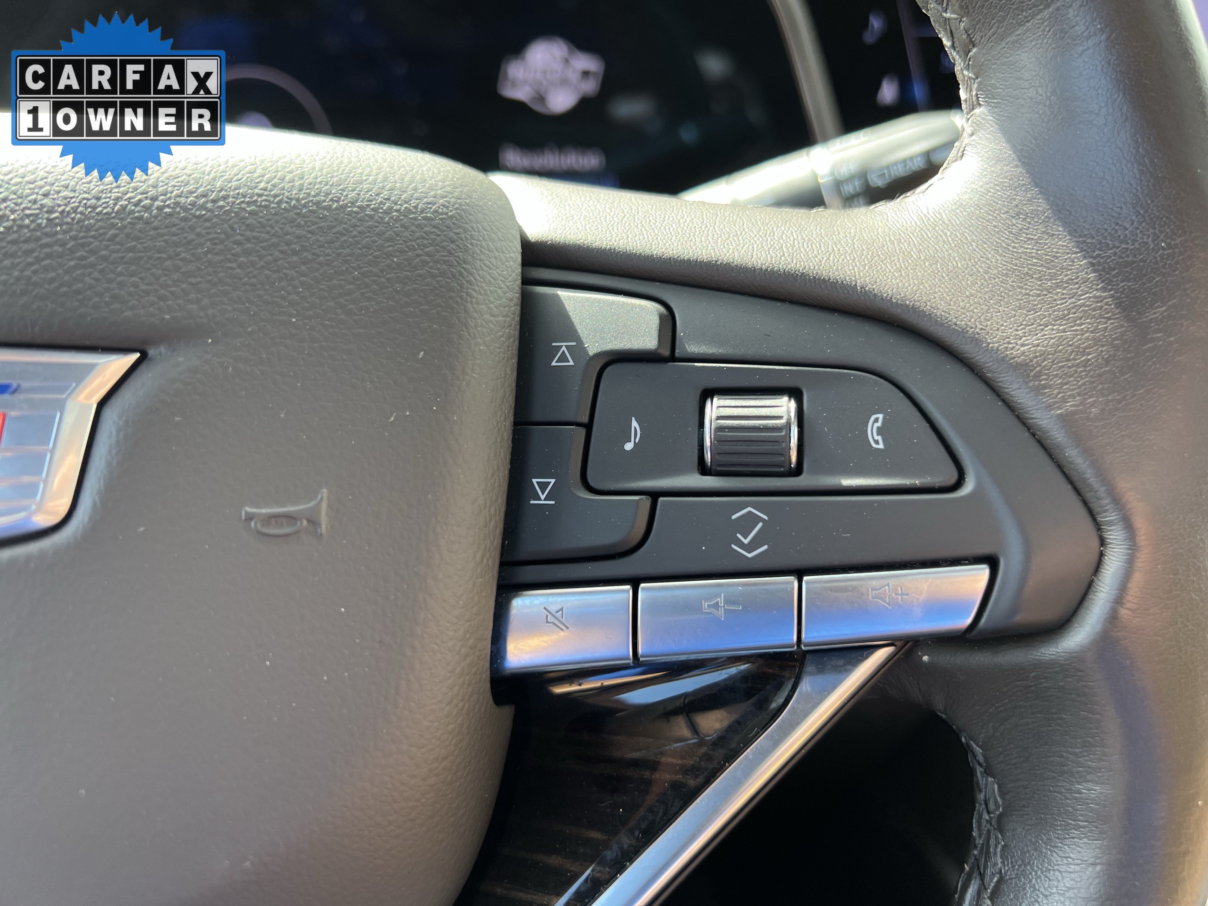 Used 2023 Cadillac Escalade Premium Luxury w/ LPO, Illumination Package AWD/4WD image 20