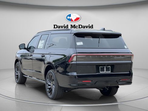 New 2026 Lincoln Navigator L Reserve w/ Jet Appearance Package AWD/4WD image 5