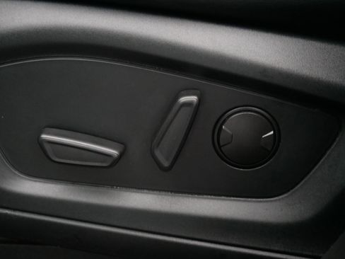 Used 2023 Ford Explorer XLT w/ Equipment Group 202A image 19