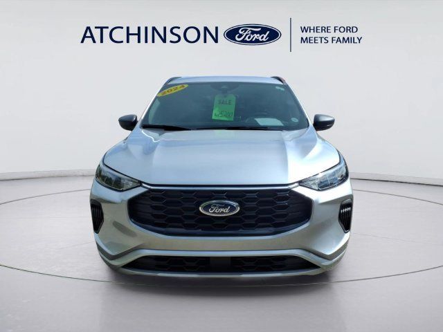 Certified 2024 Ford Escape ST-Line w/ Tech Pack #1 AWD/4WD image 2