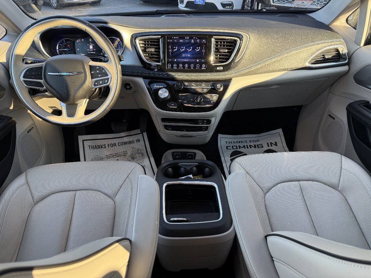 Used 2018 Chrysler Pacifica Limited w/ Advanced Safetytec Group FWD image 22