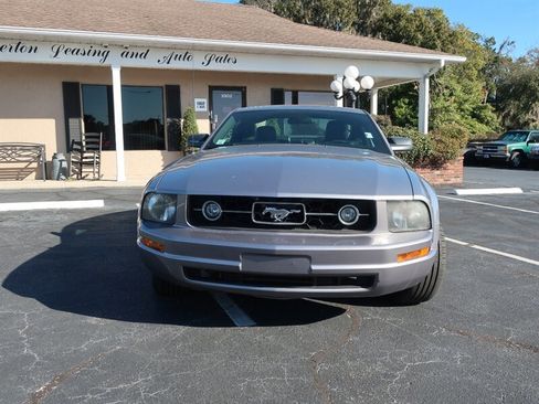 Used 2006 Ford Mustang Premium image 2