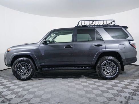 Used 2020 Toyota 4Runner Venture w/ Moonroof Package AWD/4WD image 2