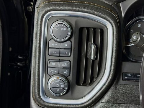 Used 2021 GMC Sierra 1500 AT4 w/ AT4 Premium Package AWD/4WD image 11