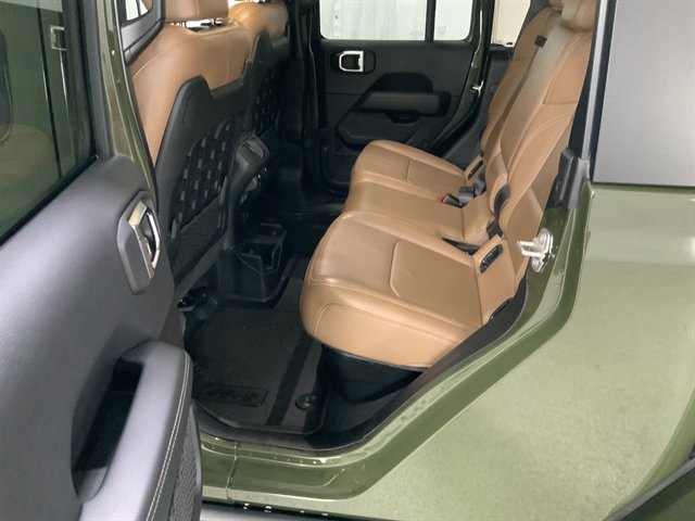 Used 2023 Jeep Gladiator Rubicon AWD/4WD image 22