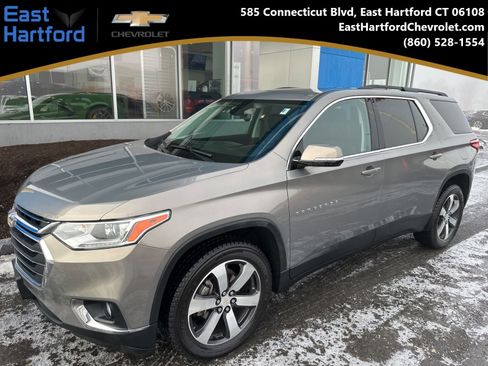 Used 2019 Chevrolet Traverse LT w/ LT Premium Package image 1