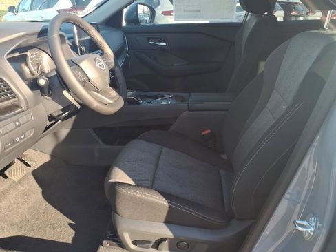 New 2026 Nissan Rogue SV FWD image 11