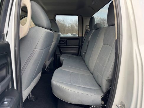 Used 2018 RAM 1500 Express w/ Express Value Package image 16