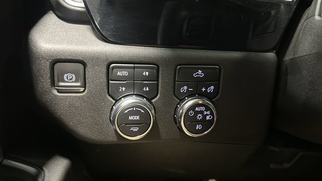 Used 2024 GMC Sierra 1500 Elevation w/ LPO, Elevation Black Package AWD/4WD image 12