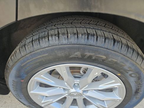 Used 2025 Honda CR-V EX-L image 26