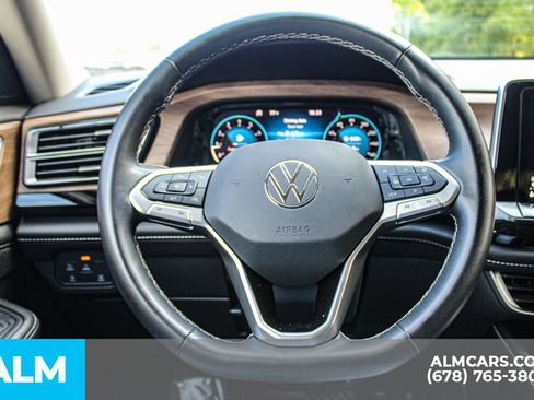 Used 2024 Volkswagen Atlas SE AWD/4WD image 26
