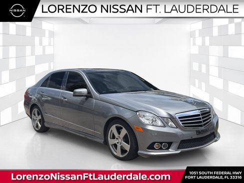 Used 2010 Mercedes-Benz E 350 4MATIC Sedan image 1