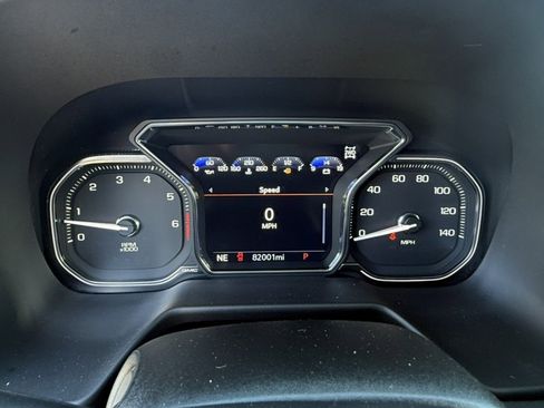 Used 2021 GMC Yukon SLT w/ SLT Premium Package image 18