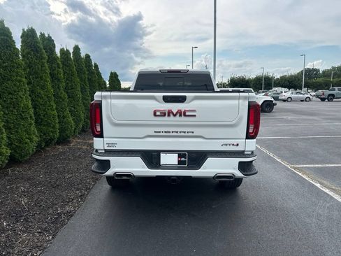 Used 2022 GMC Sierra 1500 AT4 w/ AT4 Premium Package AWD/4WD image 6