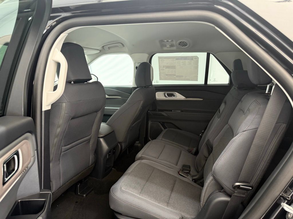 New 2025 Ford Explorer Active AWD/4WD image 14