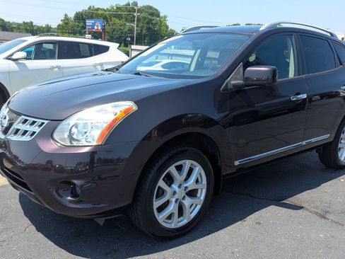 Used 2013 Nissan Rogue SL AWD/4WD image 3