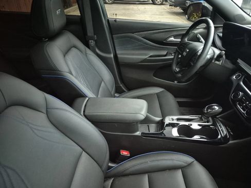 Used 2024 Buick Envista Sport Touring w/ Convenience I Package FWD image 26