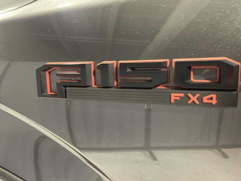 Used 2018 Ford F150 XLT w/ Equipment Group 302A Luxury AWD/4WD image 7