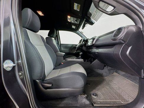 Certified 2023 Toyota Tacoma TRD Off-Road AWD/4WD image 25