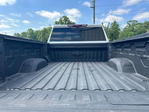 Used 2025 Chevrolet Silverado 2500 ZR2 w/ Technology Package AWD/4WD image 19