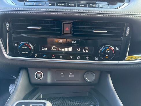 Used 2023 Nissan Rogue SL w/ SL Premium Package AWD/4WD image 20